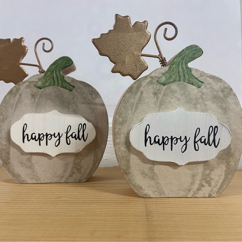 Fall Pumpkin Decorations Wooden Table Thanksgiving Set